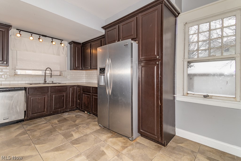 3780 Mayfield Road Cleveland Heights, OH 44121 - Photo 2 of 33