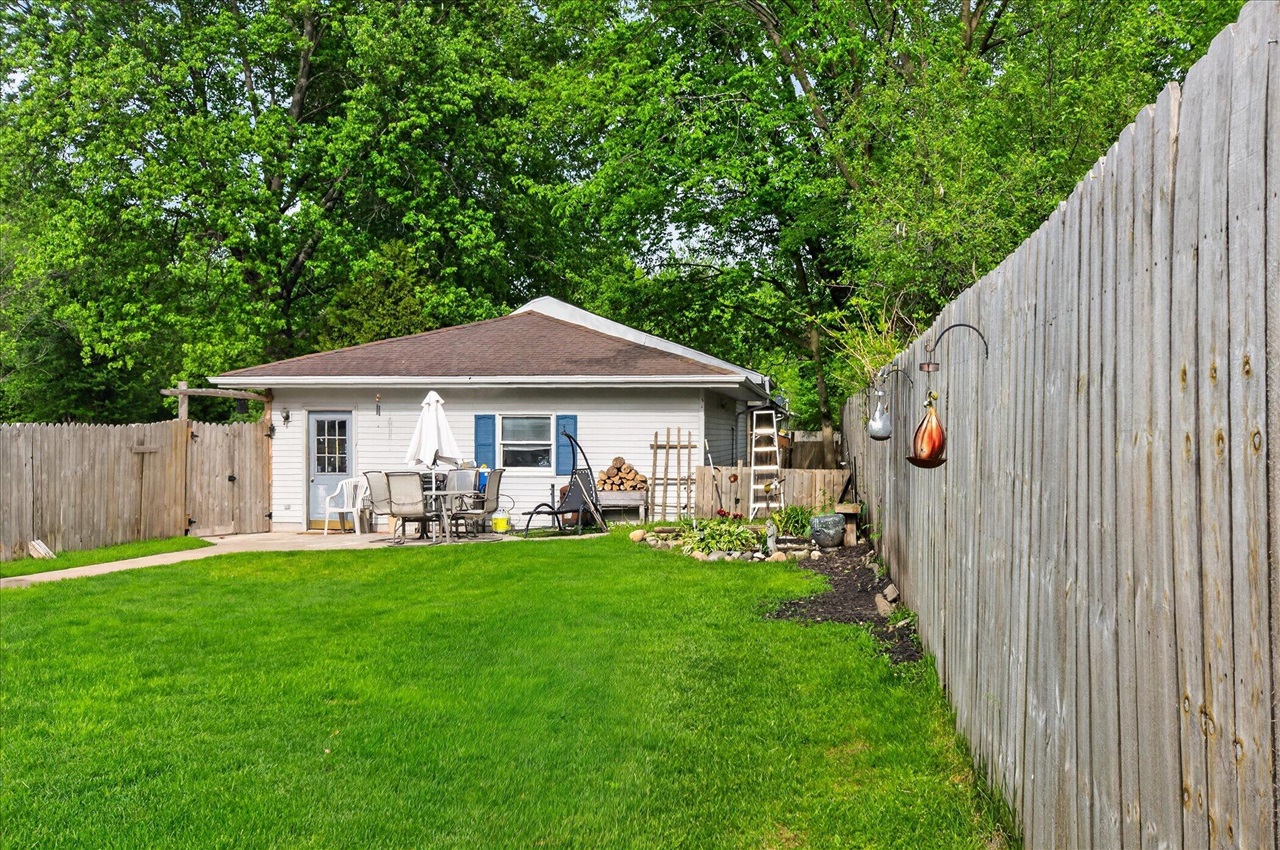9489 Hyde Road Clarklake, MI 49234 - Photo 38 of 48