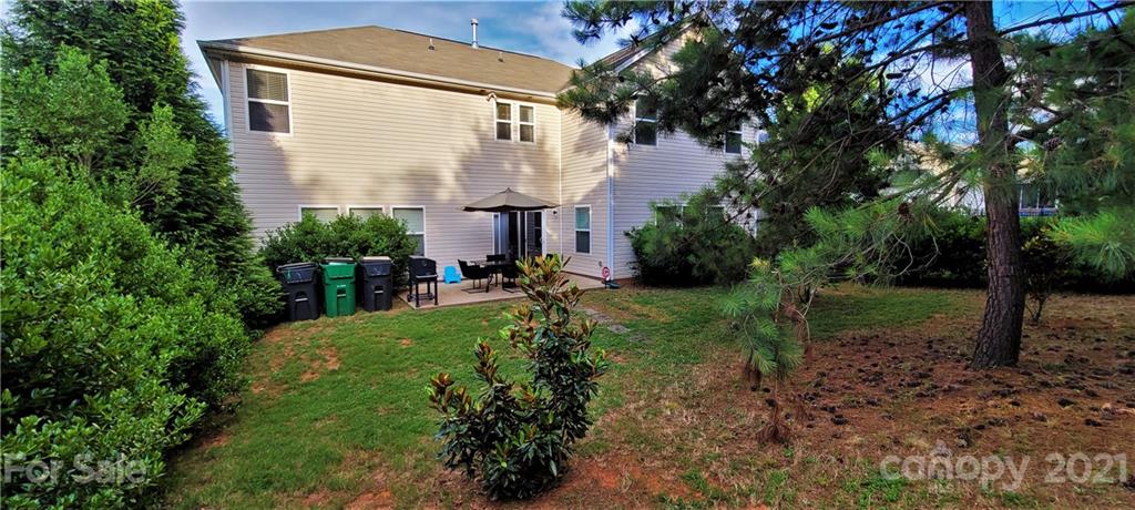9611 Seamill Road Charlotte, NC 28278 - Photo 25 of 26 a view of backyard of house