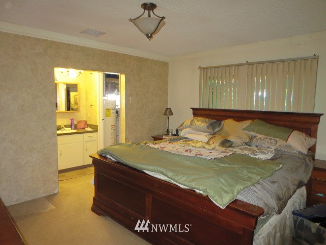 12169 Pulver Road Burlington, WA 98233 - Photo 9 of 15