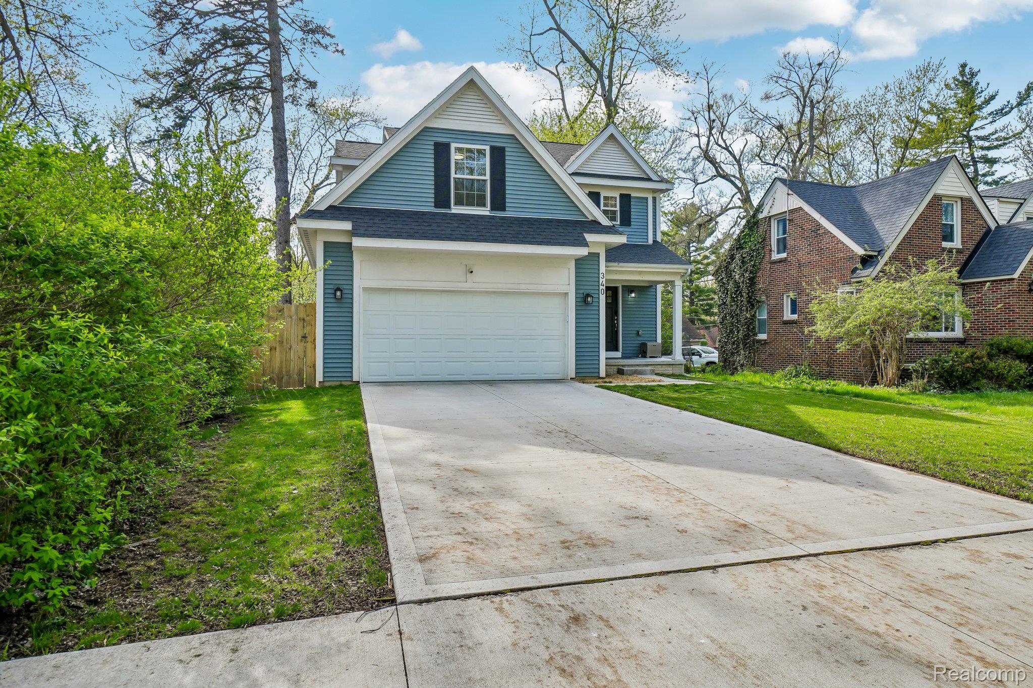 340 Dover Road Waterford, MI 48328 - Photo 2 of 38 2-web-or-mls-Dover Rd-S2704-002.jpg