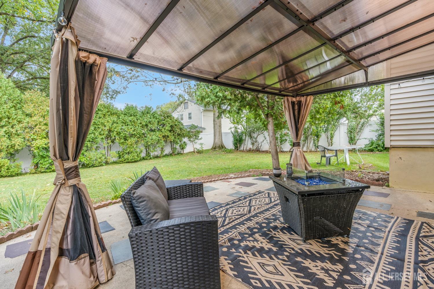 6 Joanne Way Springfield, NJ 07081 - Photo 32 of 39