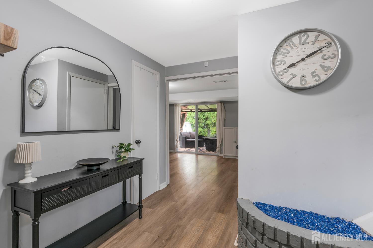 6 Joanne Way Springfield, NJ 07081 - Photo 5 of 39