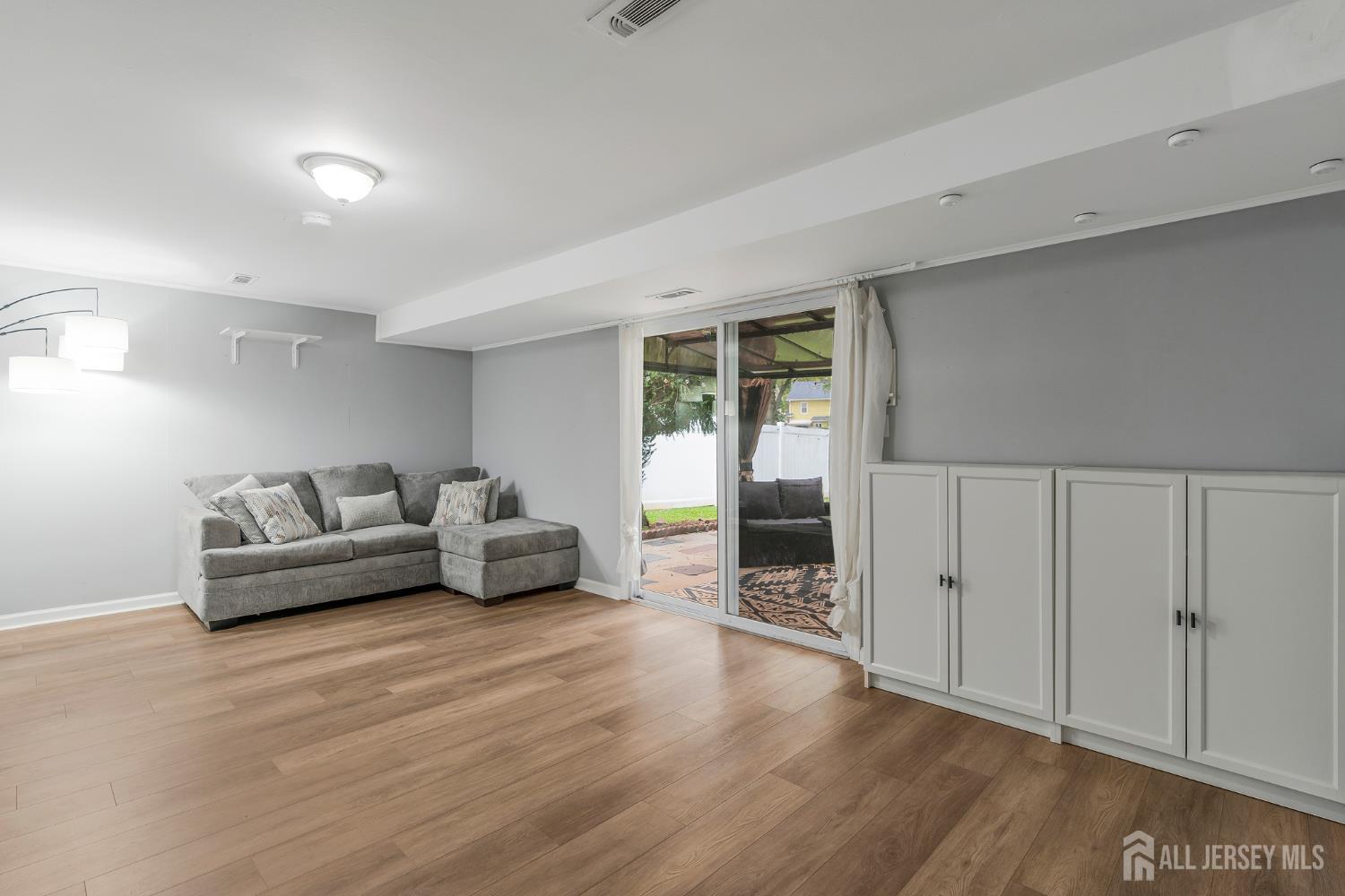 6 Joanne Way Springfield, NJ 07081 - Photo 6 of 39