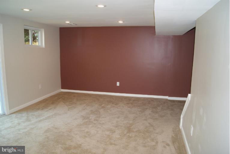 2302 Kingsway Road Fort Washington, MD 20744 - Photo 5 of 30 a view of an empty room