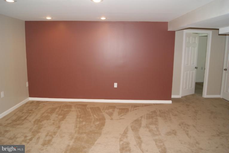 2302 Kingsway Road Fort Washington, MD 20744 - Photo 6 of 30 a view of an empty room