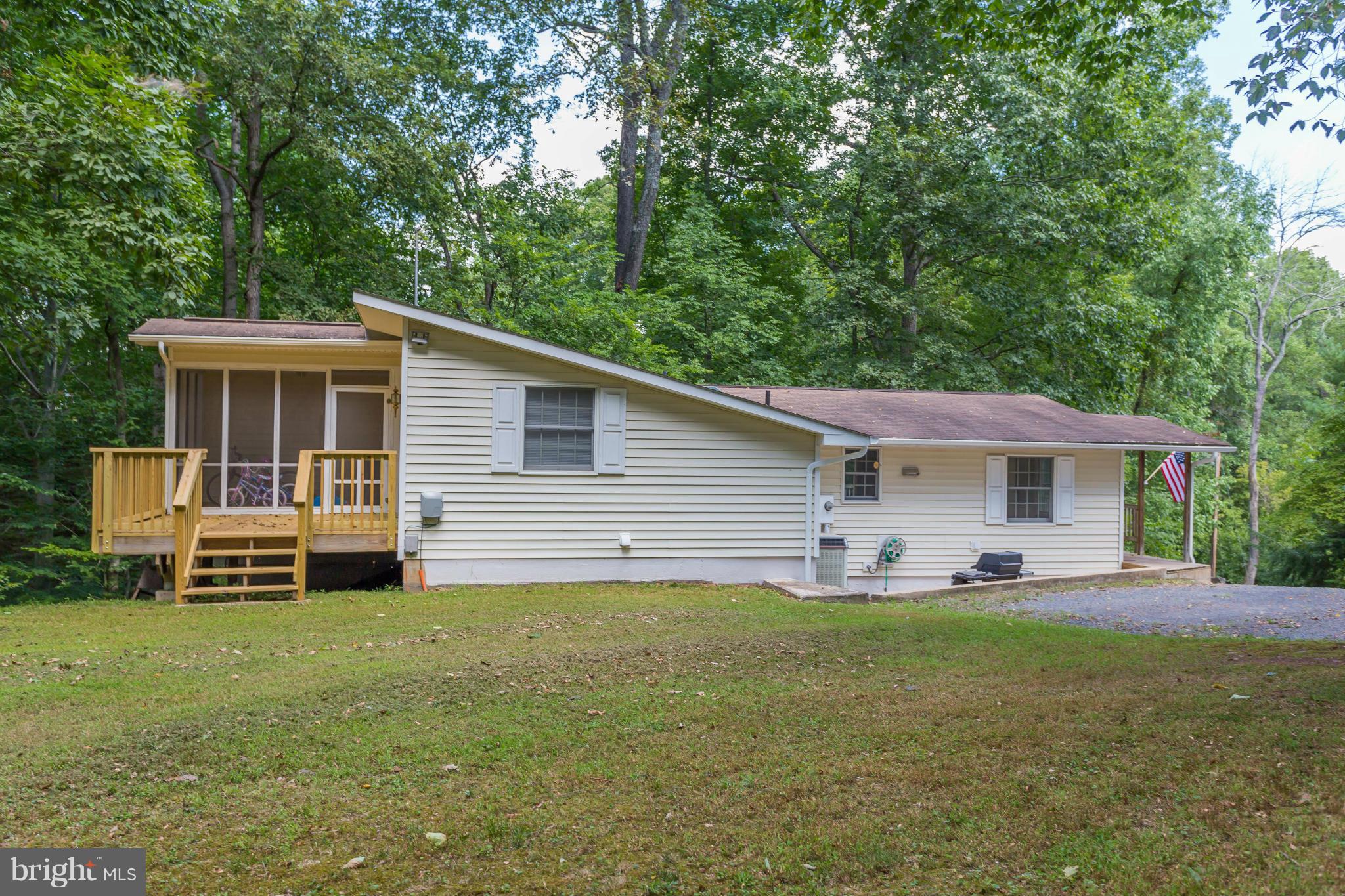 7809 Leland Road Manassas, VA 20111 - Photo 3 of 28 Exterior (Rear)