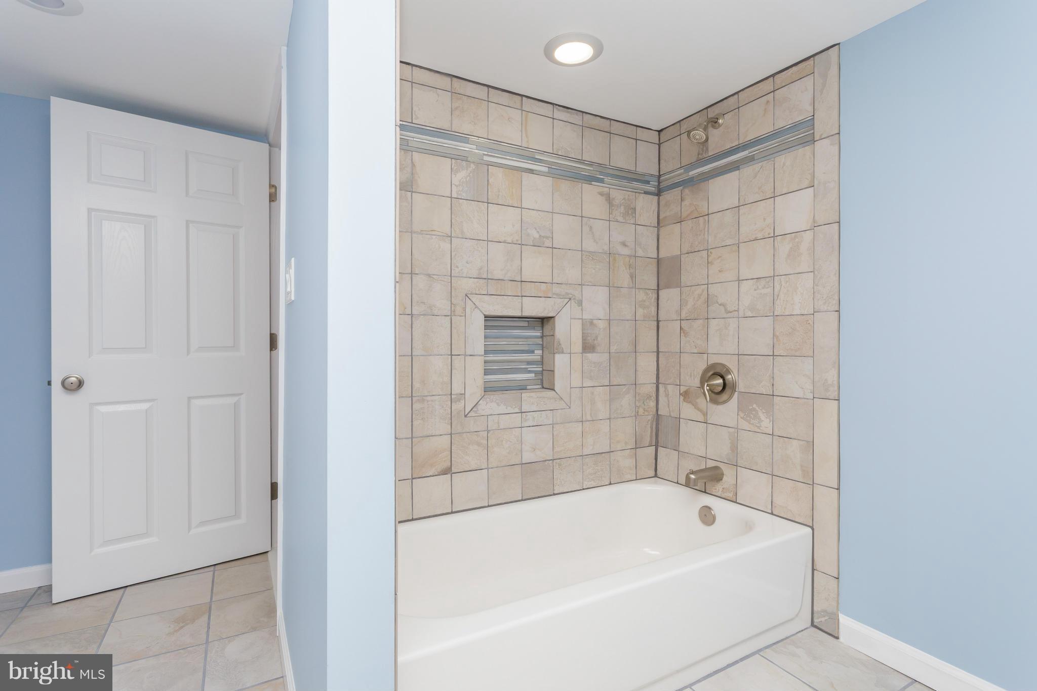 7809 Leland Road Manassas, VA 20111 - Photo 28 of 28 Bath