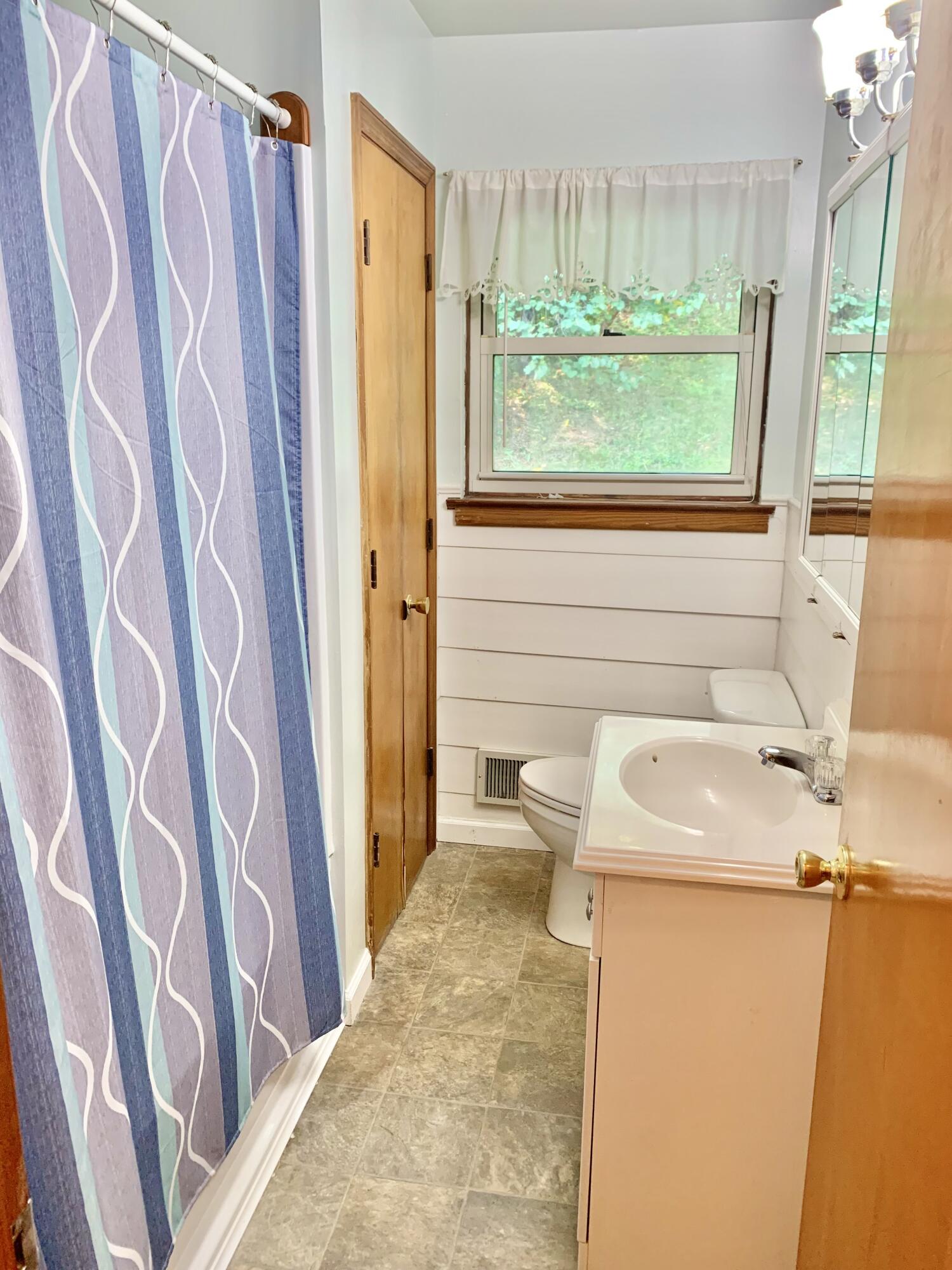 1812 Potts Creek Road Covington, VA 24426 - Photo 16 of 25 IMG_8202