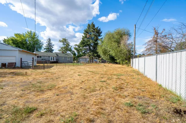 $120,000 | 9809 East Boone Avenue, Spokane Valley, WA 99206