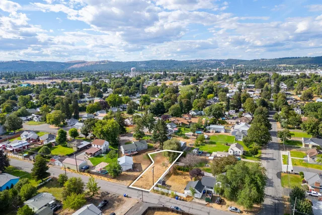 $120,000 | 9809 East Boone Avenue, Spokane Valley, WA 99206