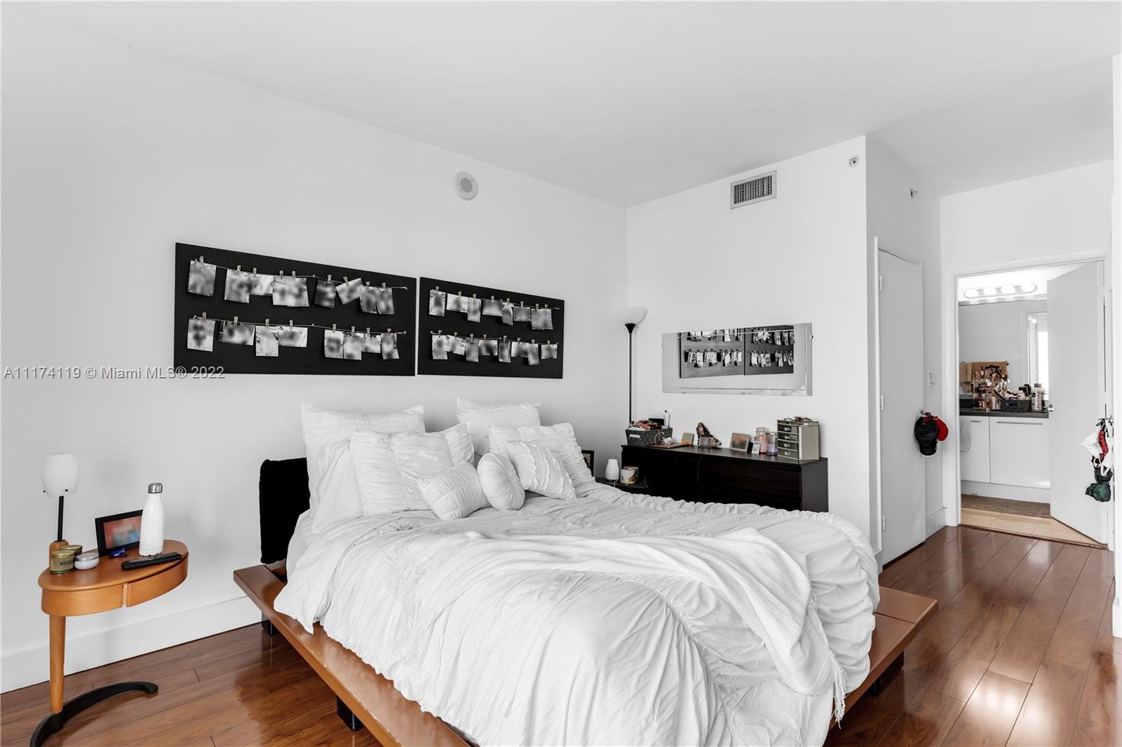 90 Southwest 3rd Street, Unit 3806 Miami, FL 33130 - Photo 12 of 29