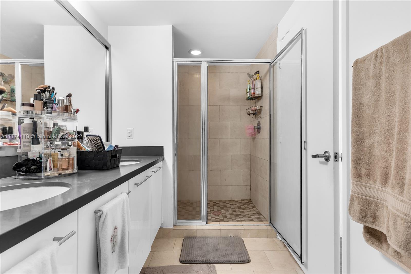 90 Southwest 3rd Street, Unit 3806 Miami, FL 33130 - Photo 14 of 29