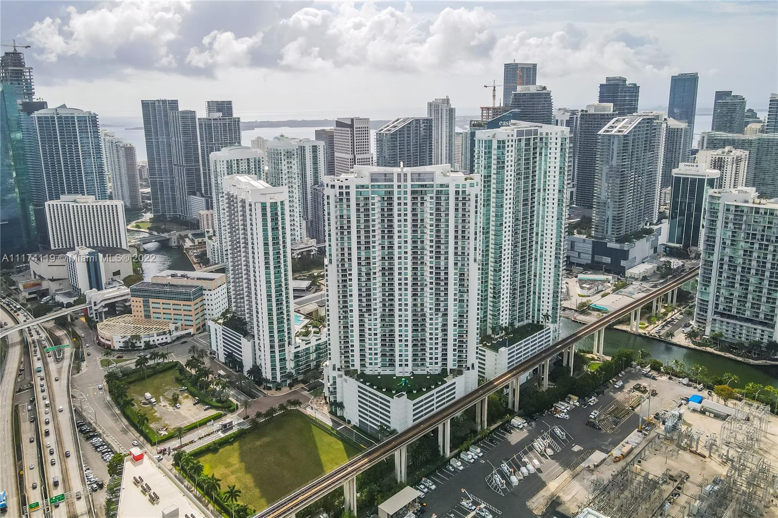 90 Southwest 3rd Street, Unit 3806 Miami, FL 33130 - Photo 2 of 29