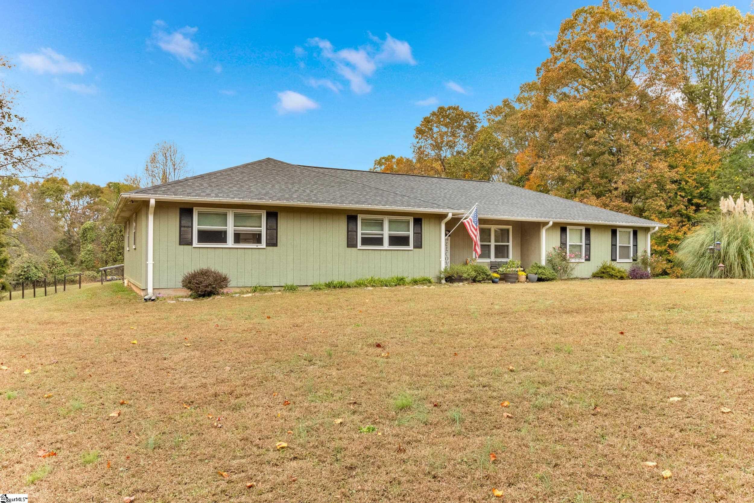 199 Anderson Drive Roebuck, SC 29376 - Photo 3 of 41