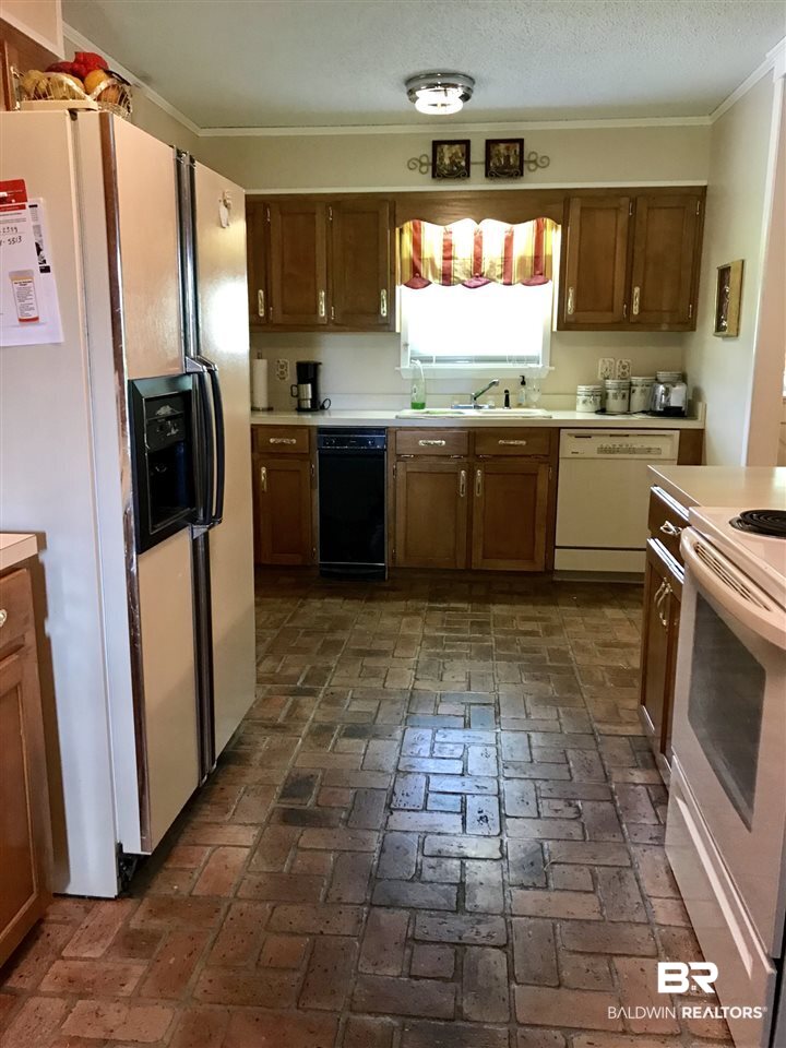 8110 McDonald Road Irvington, AL 36544 - Photo 2 of 9