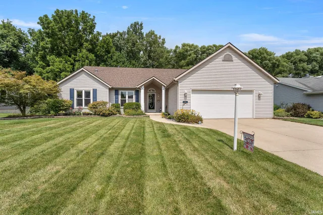 $319,900 | 2014 Jonathan Street, Kendallville, IN 46755