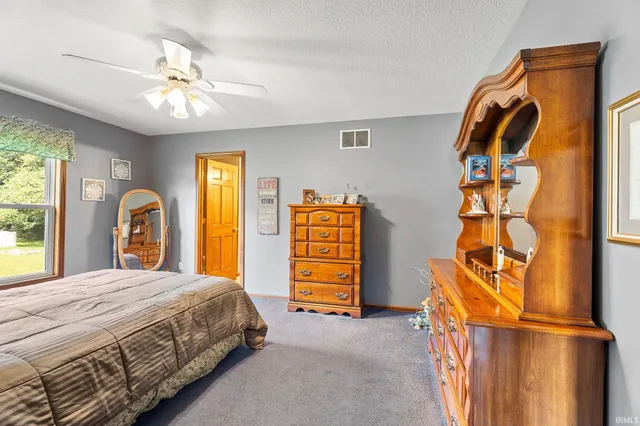 $319,900 | 2014 Jonathan Street, Kendallville, IN 46755