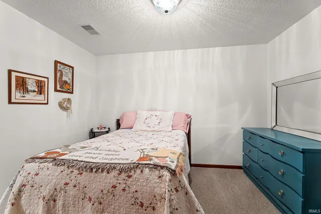 $319,900 | 2014 Jonathan Street, Kendallville, IN 46755