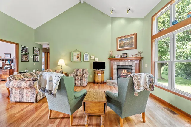 $319,900 | 2014 Jonathan Street, Kendallville, IN 46755