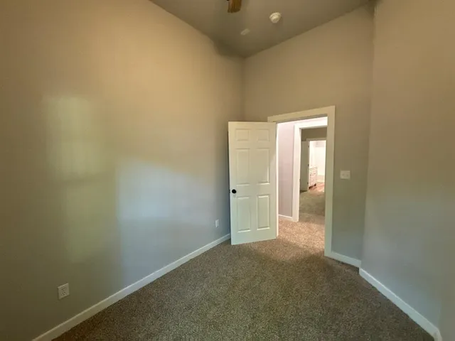 $174,900 | 320 West 6th Street, Bonham, TX 75418