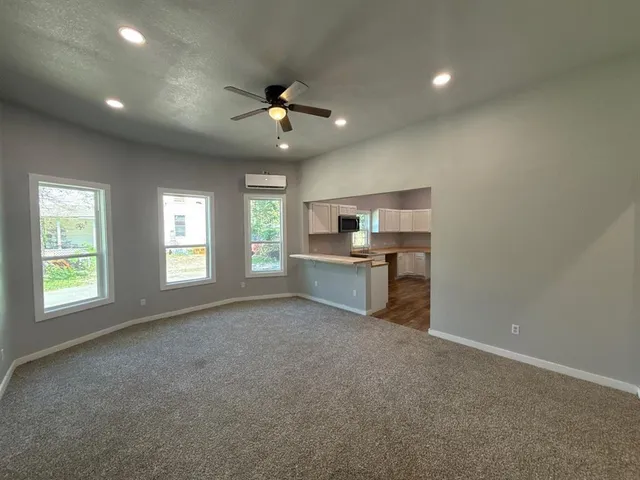$174,900 | 320 West 6th Street, Bonham, TX 75418