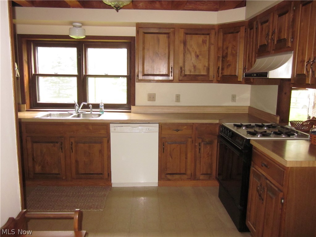 3481 Webb Road Ravenna, OH 44266 - Photo 4 of 33