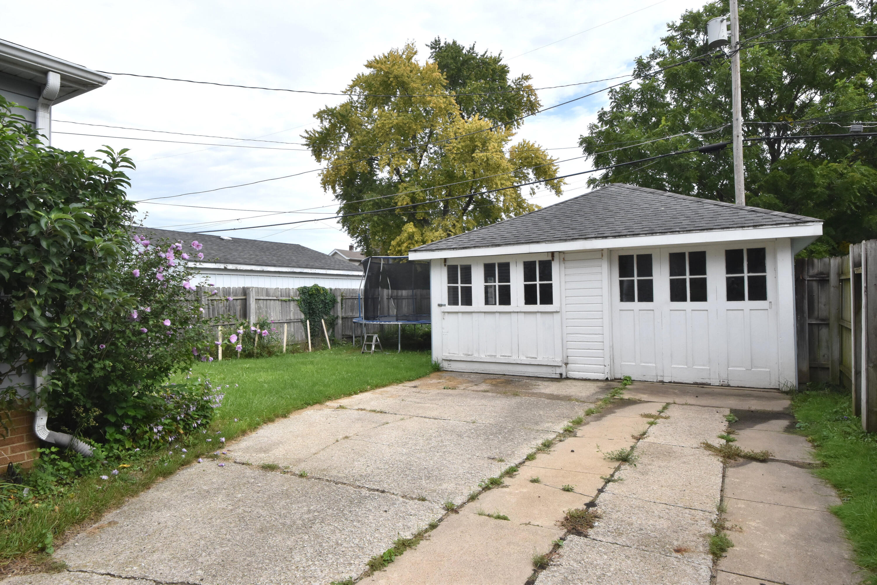 1025 Arthur Avenue Racine, WI 53405 - Photo 45 of 49 Garage