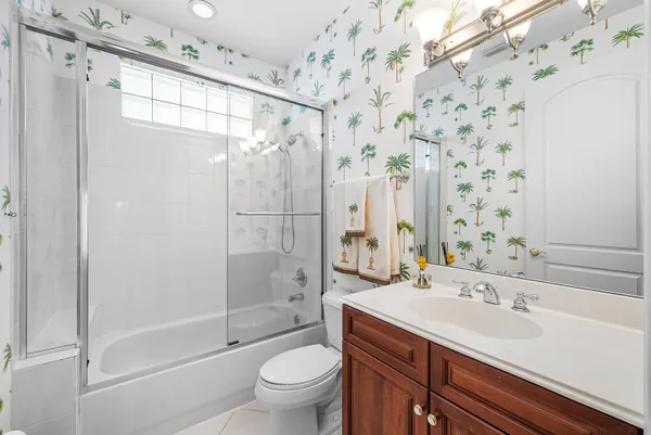 $1,395,000 | 8042 Laurel Ridge Court, Delray Beach, FL 33446