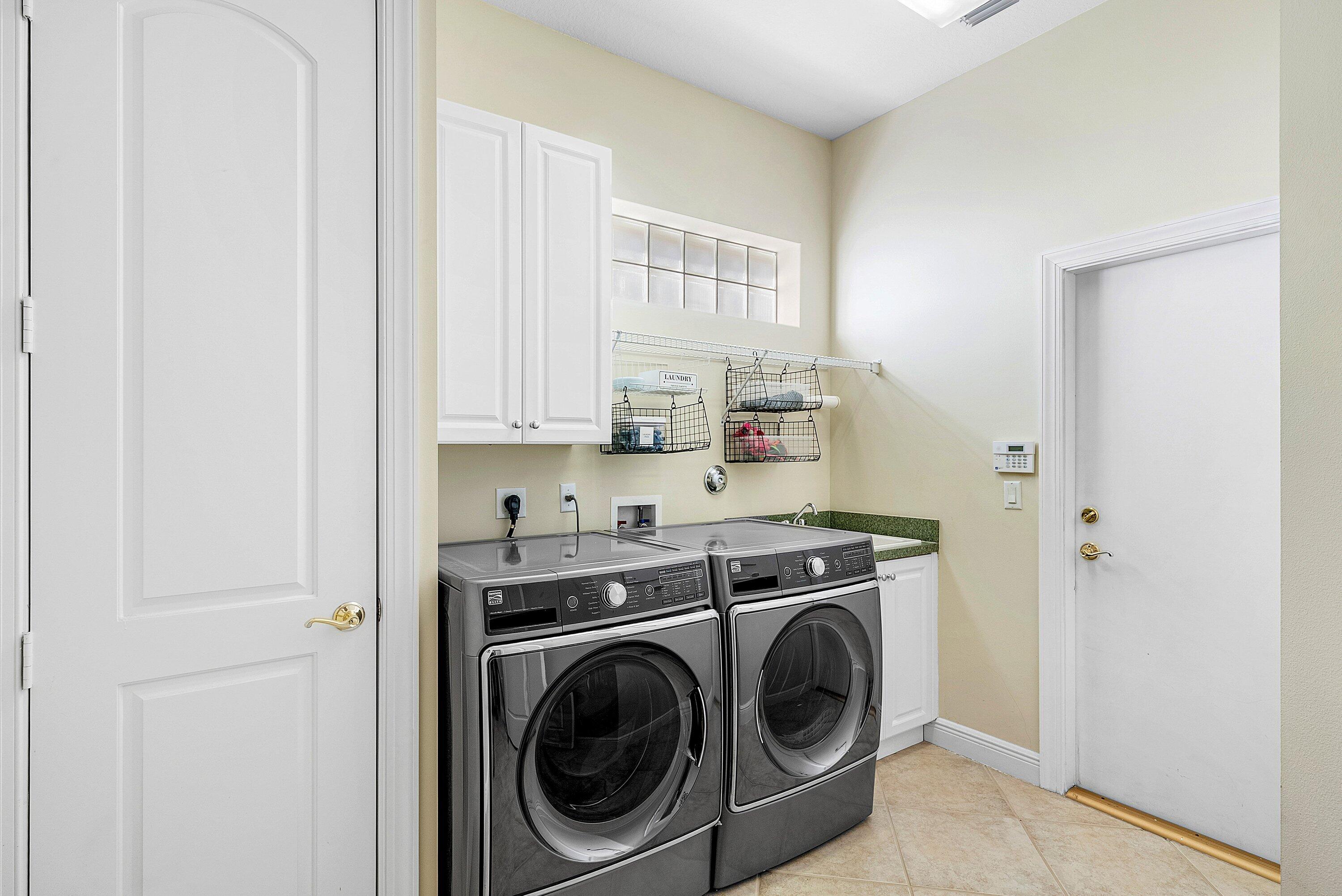 8042 Laurel Ridge Court Delray Beach, FL 33446 - Photo 39 of 97 Laundry Room
