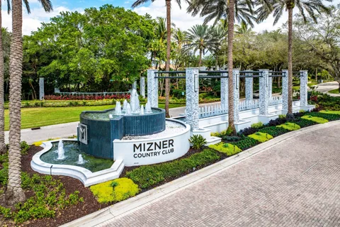 $1,395,000 | 8042 Laurel Ridge Court, Delray Beach, FL 33446