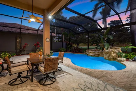 $1,395,000 | 8042 Laurel Ridge Court, Delray Beach, FL 33446