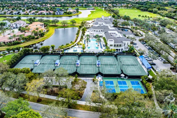 $1,395,000 | 8042 Laurel Ridge Court, Delray Beach, FL 33446