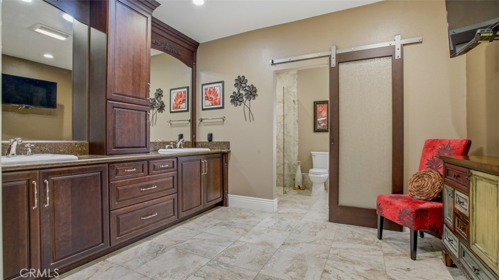 16025 Perry Heights Drive Riverside, CA 92504 - Photo 81 of 105 Barn Door Entry