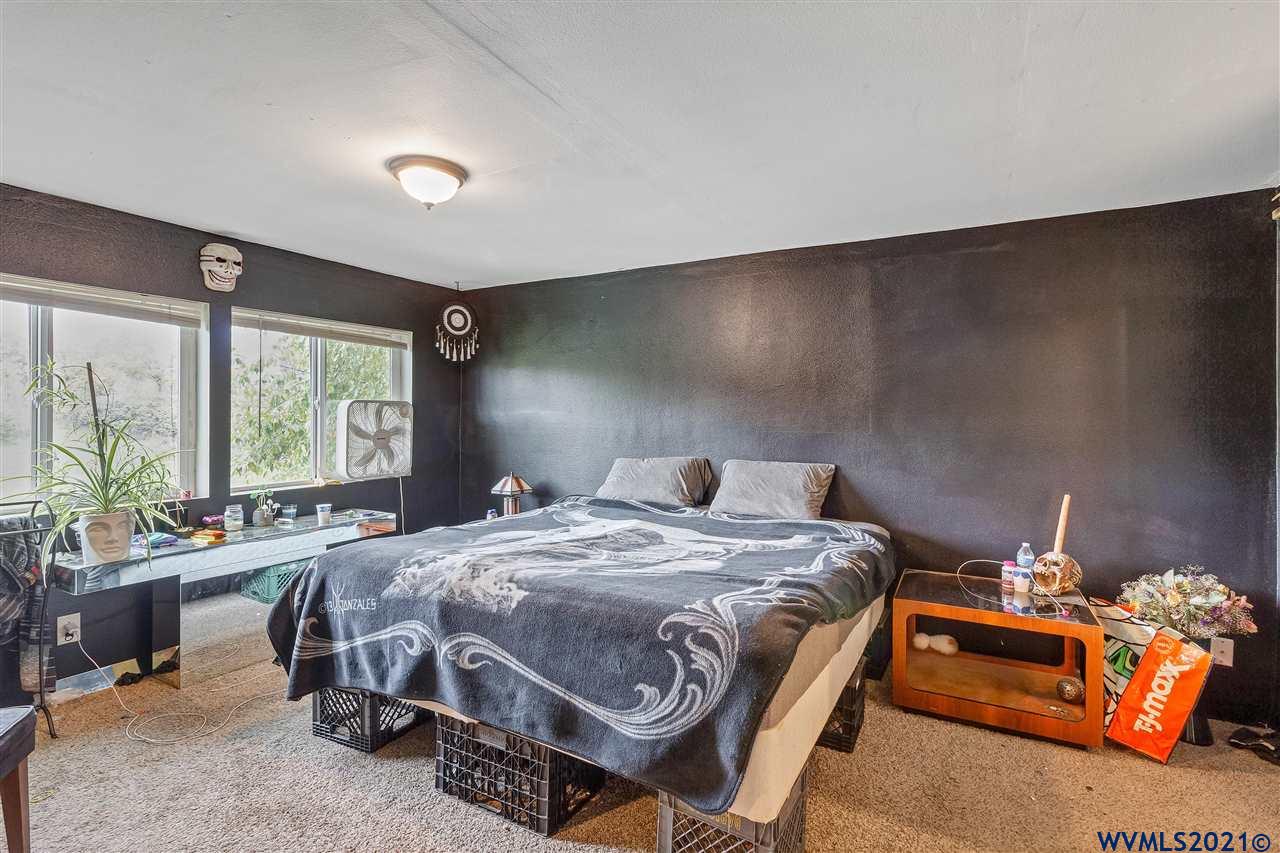 2560 Wallace Road Northwest Salem, OR 97304 - Photo 18 of 35 Gallery Image 18