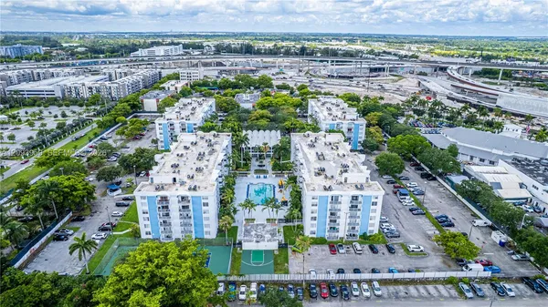 $175,000 | 482 Northwest 165th Street, Unit A201, Miami, FL 33169