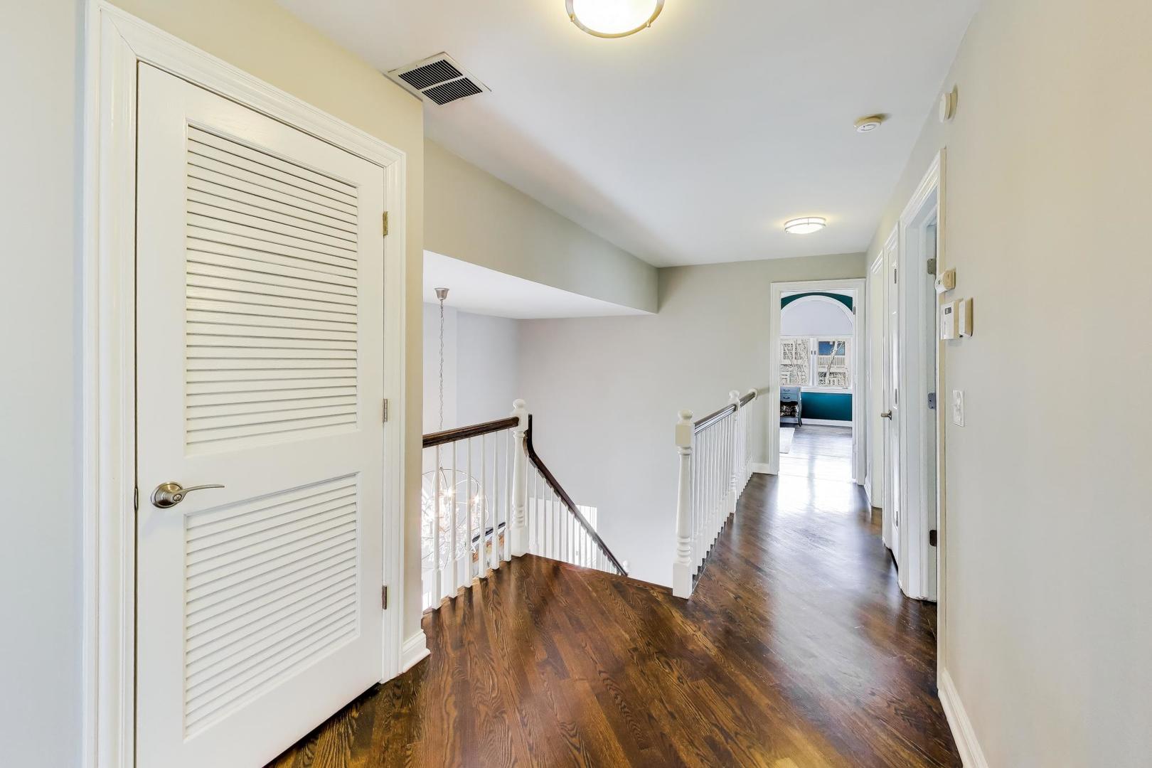 1029 Prairie Avenue Park Ridge, IL 60068 - Photo 10 of 26