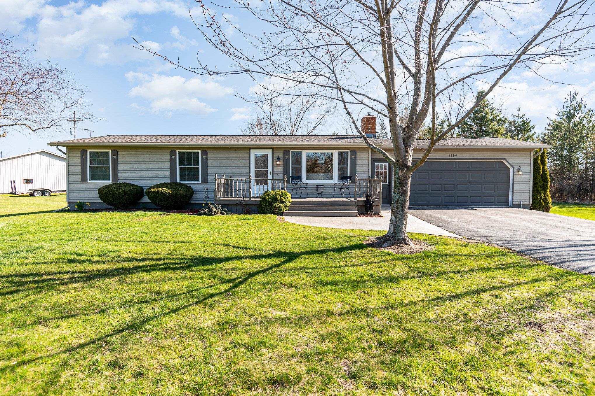 4890 Curve Road Freeland, MI 48623 - Photo 8 of 52