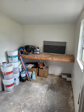 a view of utility room and washer dryer