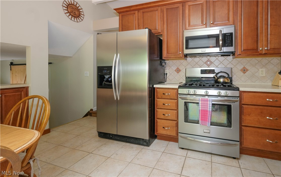177 Spring Creek Road Northfield, OH 44067 - Photo 9 of 38 All appliances stay.