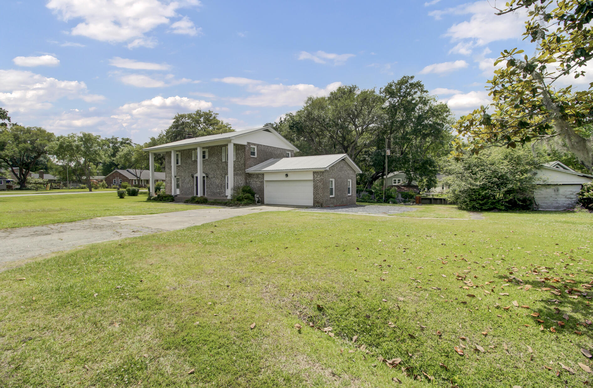 1301 State Rd S-8-397 Moncks Corner, SC 29461 - Photo 3 of 51 3