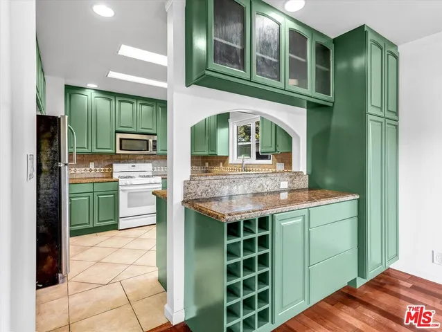 $2,150,000 | 12479 Walsh Avenue, Los Angeles, CA 90066