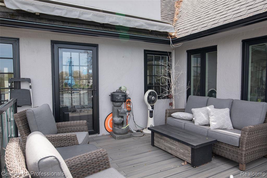 910 Pine Tree Road West Lake Orion, MI 48362 - Photo 5 of 52 Gallery Image 5