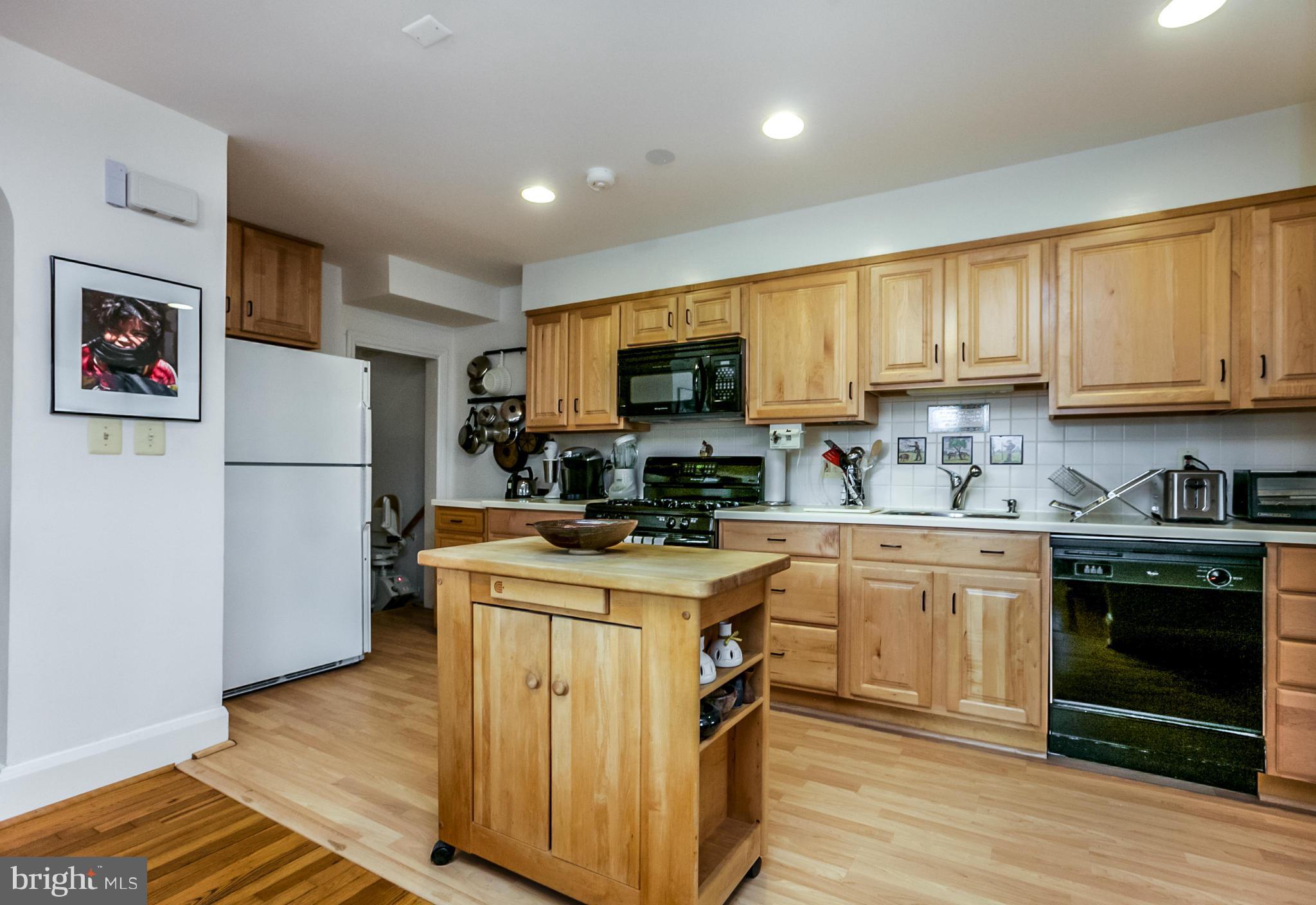 5701 Ranny Road Baltimore, MD 21209 - Photo 8 of 30 Kitchen