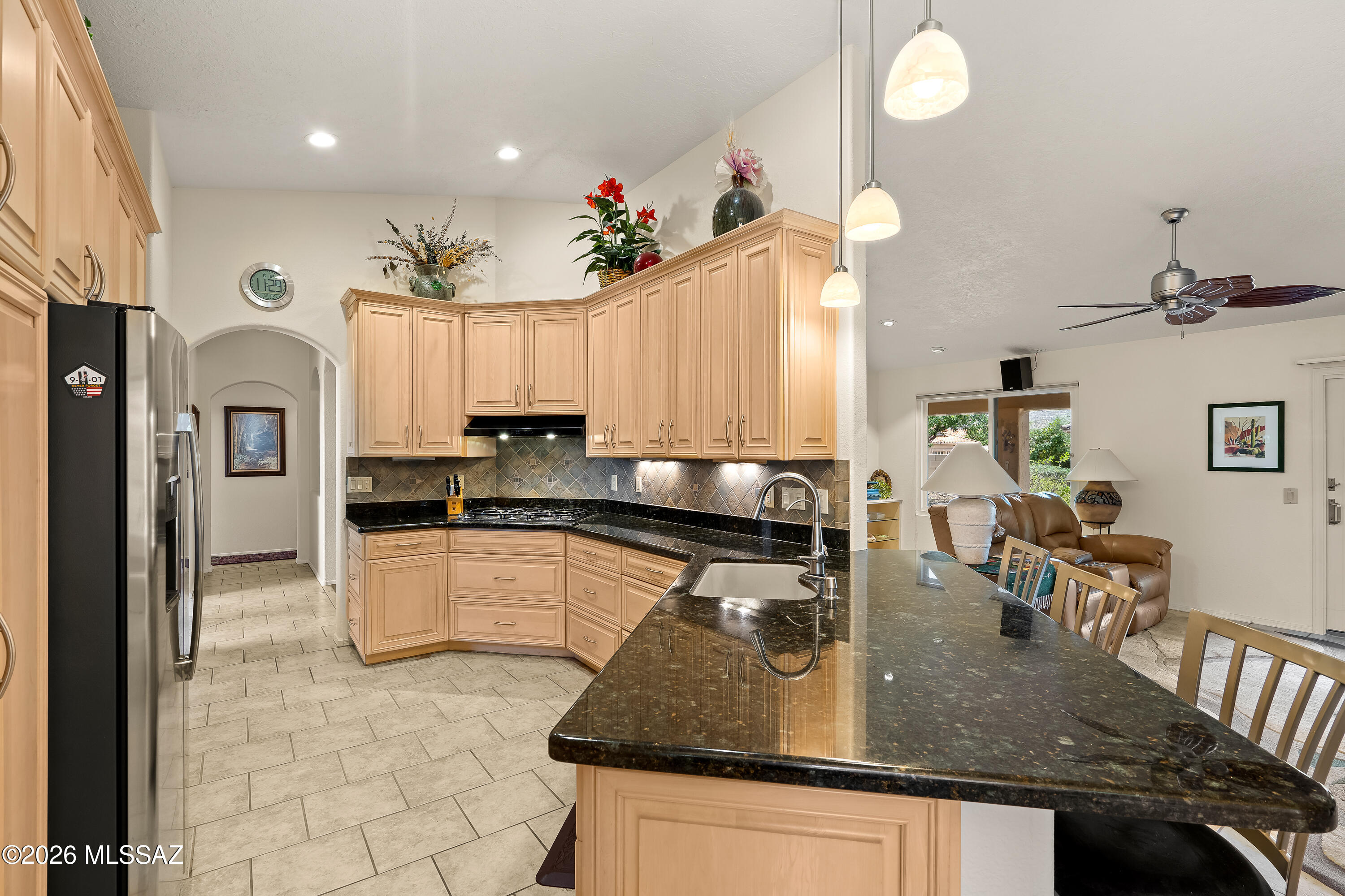 65885 East Desert Ridge Drive Tucson, AZ 85739 - Photo 11 of 35