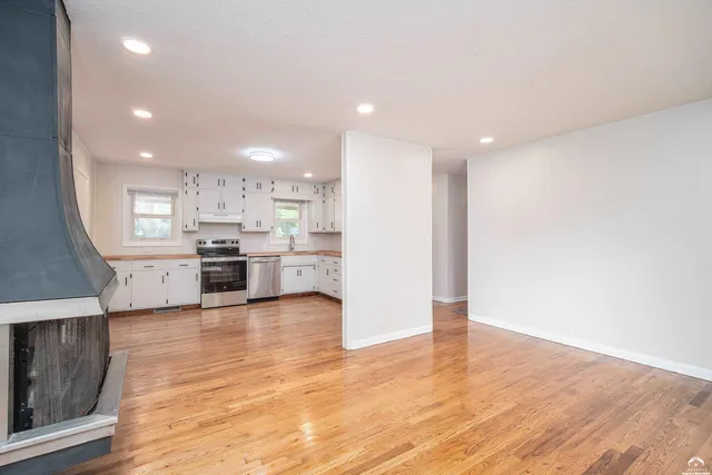 $285,000 | 1008 Lawrence Avenue, Lawrence, KS 66049