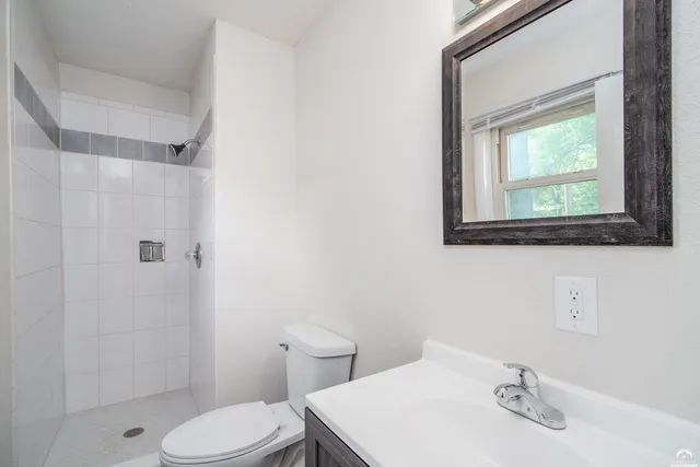 $285,000 | 1008 Lawrence Avenue, Lawrence, KS 66049