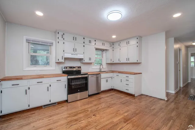 $285,000 | 1008 Lawrence Avenue, Lawrence, KS 66049