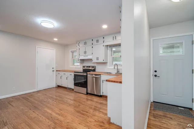 $285,000 | 1008 Lawrence Avenue, Lawrence, KS 66049