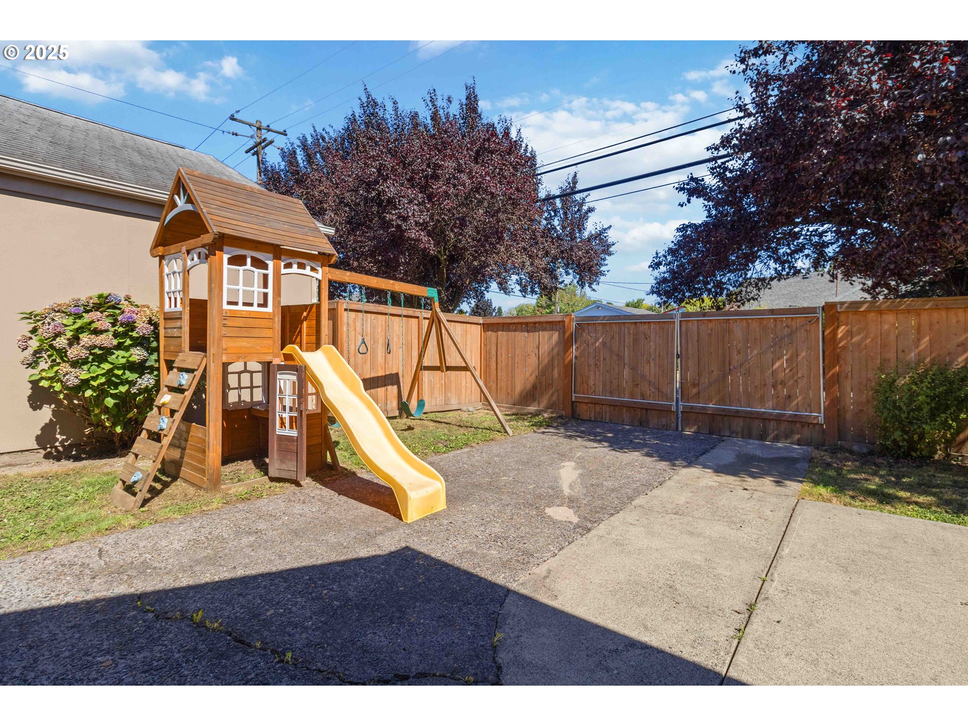 567 20th Avenue Longview, WA 98632 - Photo 27 of 41 a view of outdoor space and entertaining space